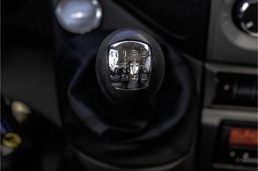 Voertuigafbeelding 13