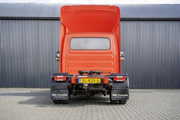 Voertuigafbeelding 5