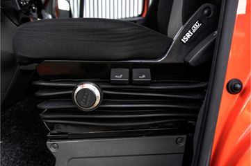 Voertuigafbeelding 8