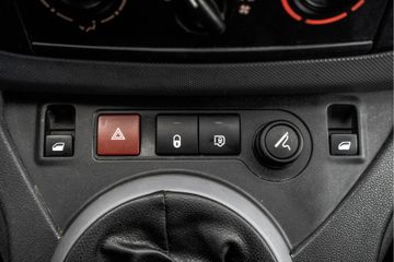 Voertuigafbeelding 17