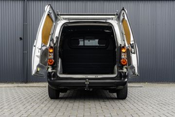 Voertuigafbeelding 8