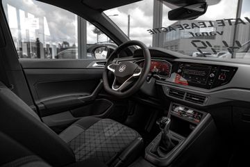 Voertuigafbeelding 8