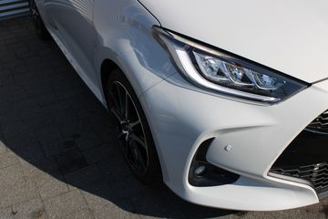 Voertuigafbeelding 6