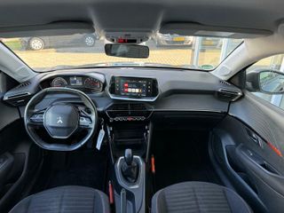 Voertuigafbeelding 6