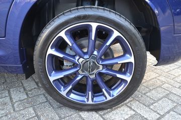 Voertuigafbeelding 19