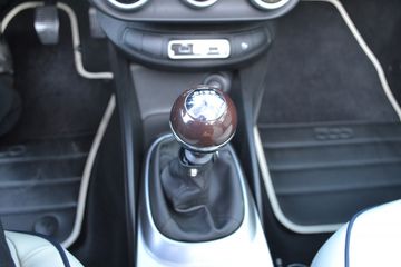 Voertuigafbeelding 29