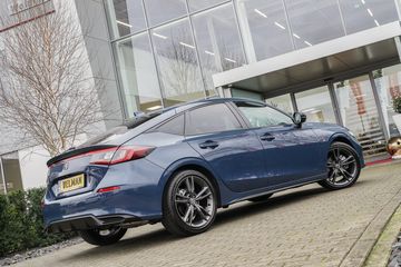 Voertuigafbeelding 16