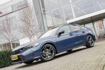 Voertuigafbeelding 4