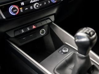 Voertuigafbeelding 24