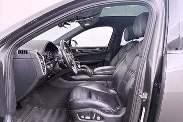 Voertuigafbeelding 9