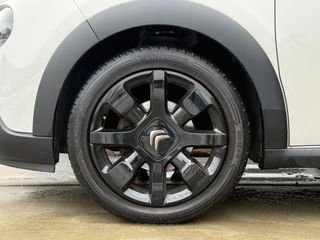 Voertuigafbeelding 24