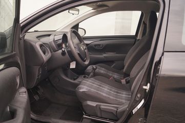 Voertuigafbeelding 6