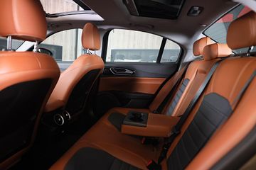 Voertuigafbeelding 17