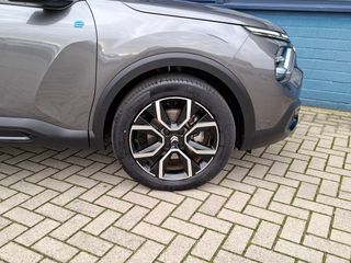 Voertuigafbeelding 17