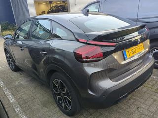 Voertuigafbeelding 3