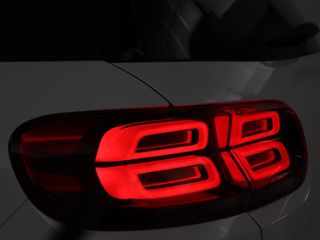 Voertuigafbeelding 31