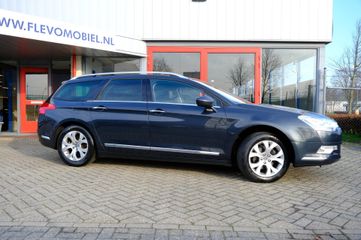 Voertuigafbeelding 3