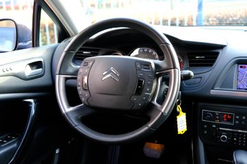 Voertuigafbeelding 5