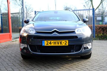 Voertuigafbeelding 6