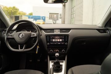 Voertuigafbeelding 8