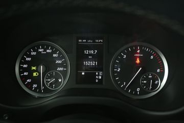 Voertuigafbeelding 12