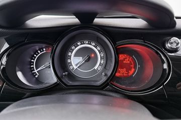 Voertuigafbeelding 17