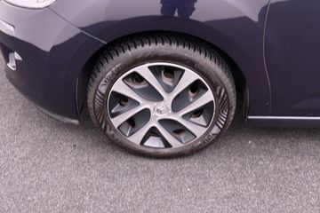 Voertuigafbeelding 6