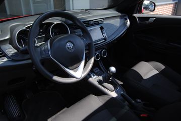 Voertuigafbeelding 17