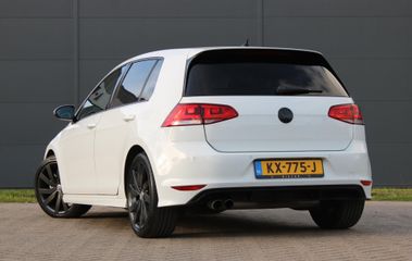 Voertuigafbeelding 2