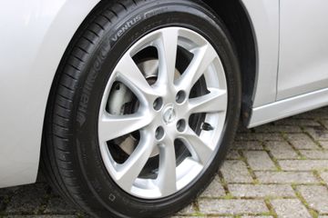 Voertuigafbeelding 12