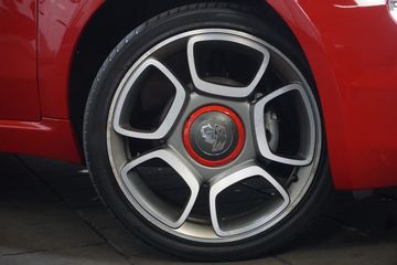 Voertuigafbeelding 32