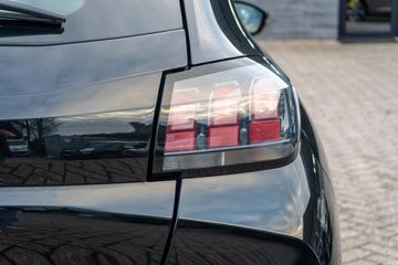 Voertuigafbeelding 11