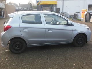 Voertuigafbeelding 5