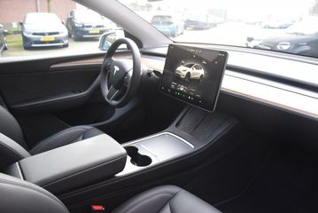 Voertuigafbeelding 9