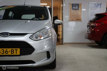 Voertuigafbeelding 6