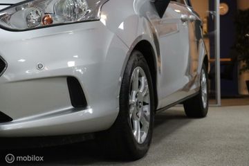 Voertuigafbeelding 8