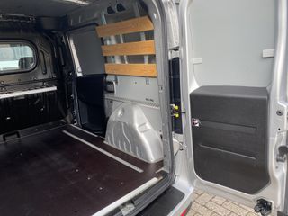 Voertuigafbeelding 17