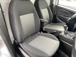 Voertuigafbeelding 6