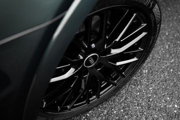 Voertuigafbeelding 6