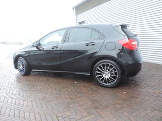 Voertuigafbeelding 6