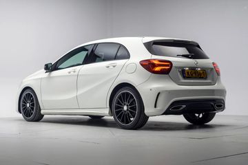 Voertuigafbeelding 2