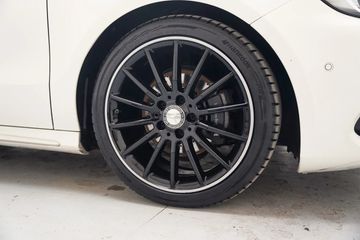 Voertuigafbeelding 28