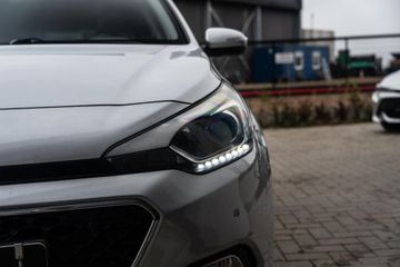 Voertuigafbeelding 13