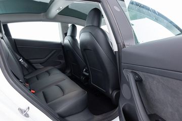 Voertuigafbeelding 6