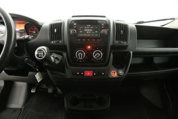 Voertuigafbeelding 10