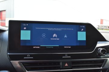 Voertuigafbeelding 9