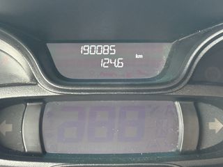 Voertuigafbeelding 12