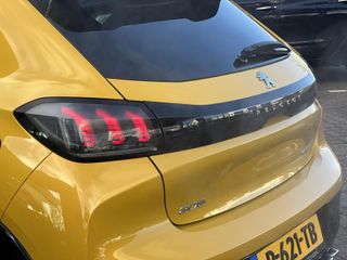 Voertuigafbeelding 16