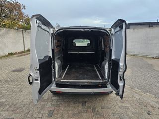 Voertuigafbeelding 13