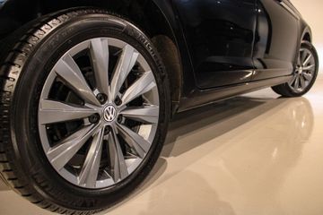 Voertuigafbeelding 16